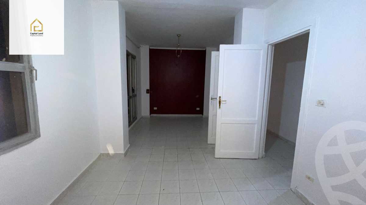https://aqarmap.com.eg/en/listing/5731546-for-sale-cairo-new-cairo-lrhb-city-phase-1-ahmed-rami-st
