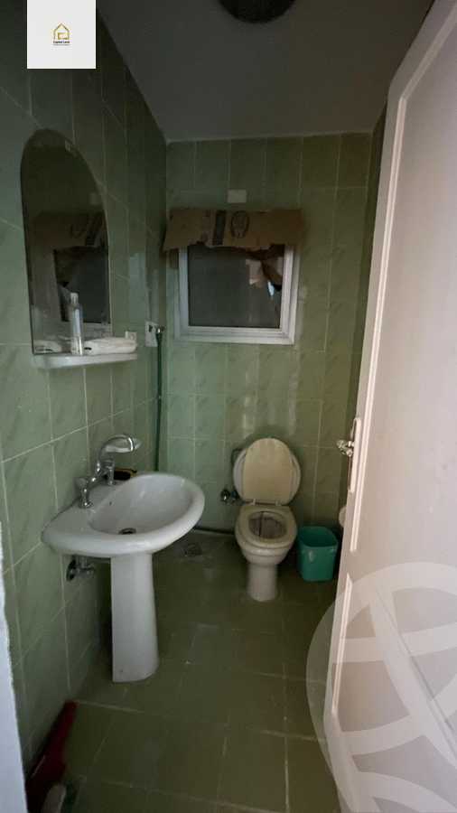 https://aqarmap.com.eg/en/listing/5731546-for-sale-cairo-new-cairo-lrhb-city-phase-1-ahmed-rami-st
