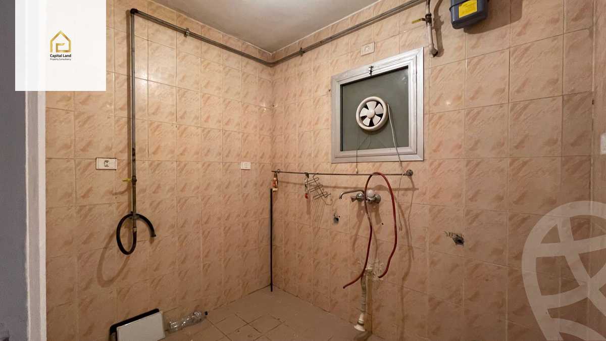 https://aqarmap.com.eg/en/listing/5731546-for-sale-cairo-new-cairo-lrhb-city-phase-1-ahmed-rami-st