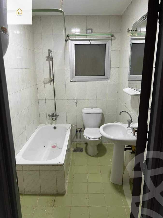 https://aqarmap.com.eg/en/listing/5731582-for-sale-cairo-new-cairo-lrhb-city-phase-1-ahmed-rami-st