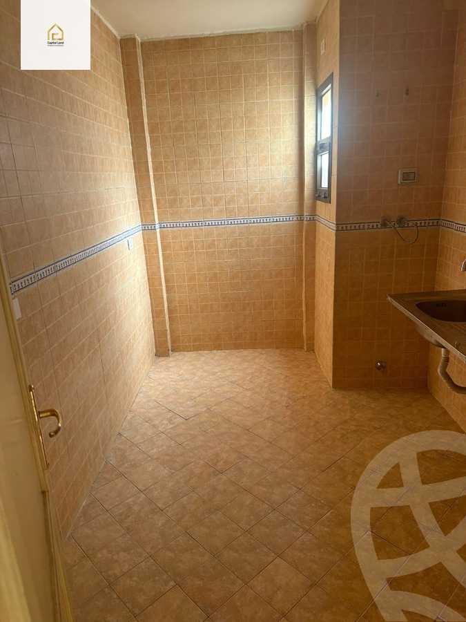https://aqarmap.com.eg/en/listing/5752002-for-sale-cairo-new-cairo-lrhb-city-phase-5-ibn-al-nafees-st