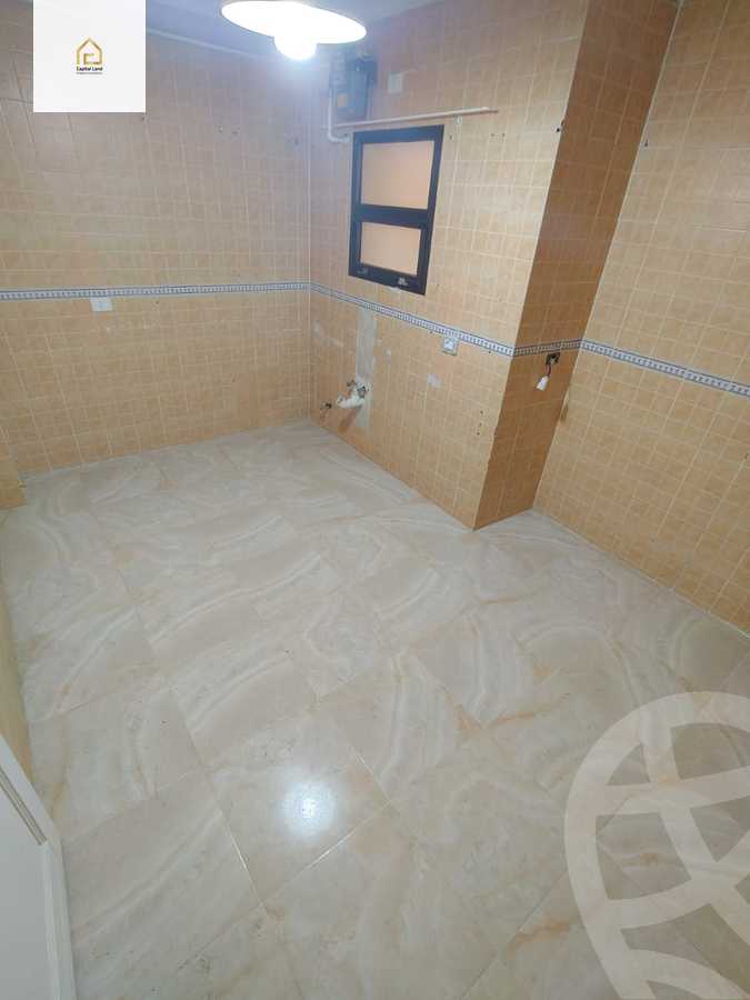 https://aqarmap.com.eg/ar/listing/5752609-for-sale-cairo-new-cairo-lrhb-city-phase-5-ibn-al-nafees-st