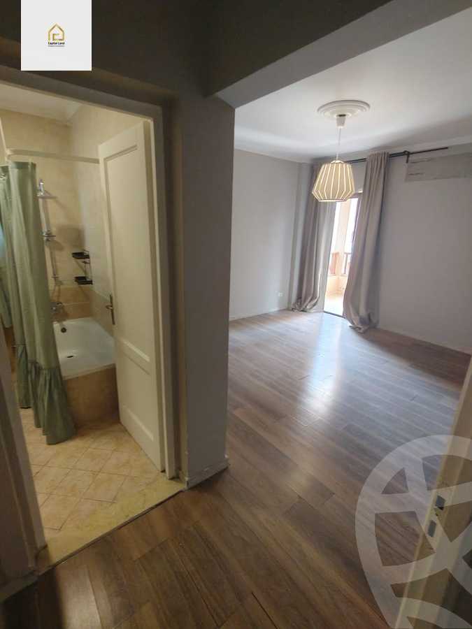 https://aqarmap.com.eg/ar/listing/5752609-for-sale-cairo-new-cairo-lrhb-city-phase-5-ibn-al-nafees-st