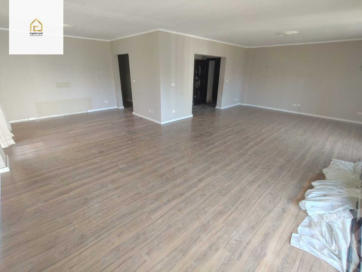 https://aqarmap.com.eg/ar/listing/5752609-for-sale-cairo-new-cairo-lrhb-city-phase-5-ibn-al-nafees-st