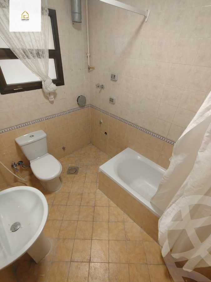 https://aqarmap.com.eg/ar/listing/5752609-for-sale-cairo-new-cairo-lrhb-city-phase-5-ibn-al-nafees-st