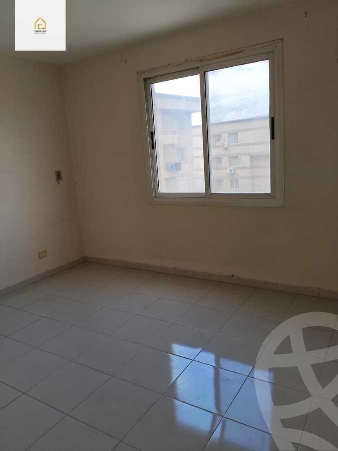 https://aqarmap.com.eg/en/listing/5756089-for-rent-cairo-new-cairo-lrhb-city-phase-4-mohammed-farid-st