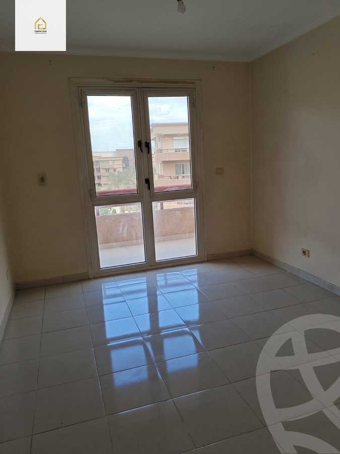 https://aqarmap.com.eg/en/listing/5756089-for-rent-cairo-new-cairo-lrhb-city-phase-4-mohammed-farid-st