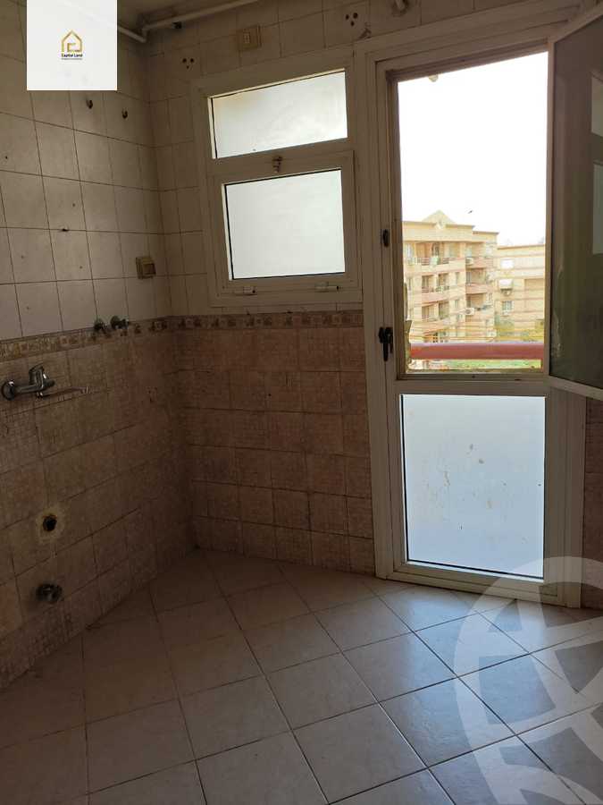 https://aqarmap.com.eg/en/listing/5756984-for-rent-cairo-new-cairo-lrhb-city-phase-4-mohammed-farid-st
