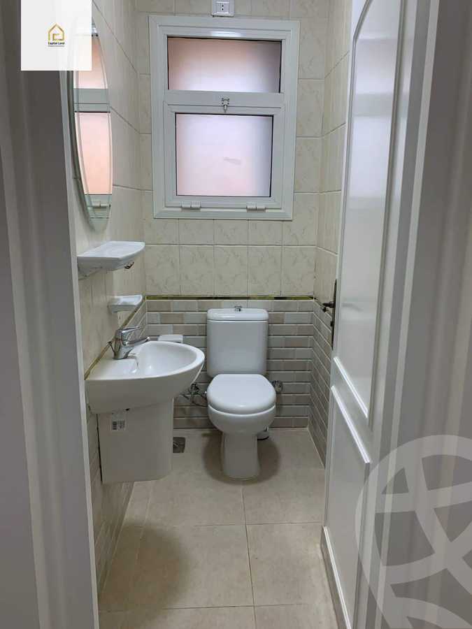 https://aqarmap.com.eg/en/listing/5763093-for-sale-cairo-new-cairo-lrhb-city-phase-4