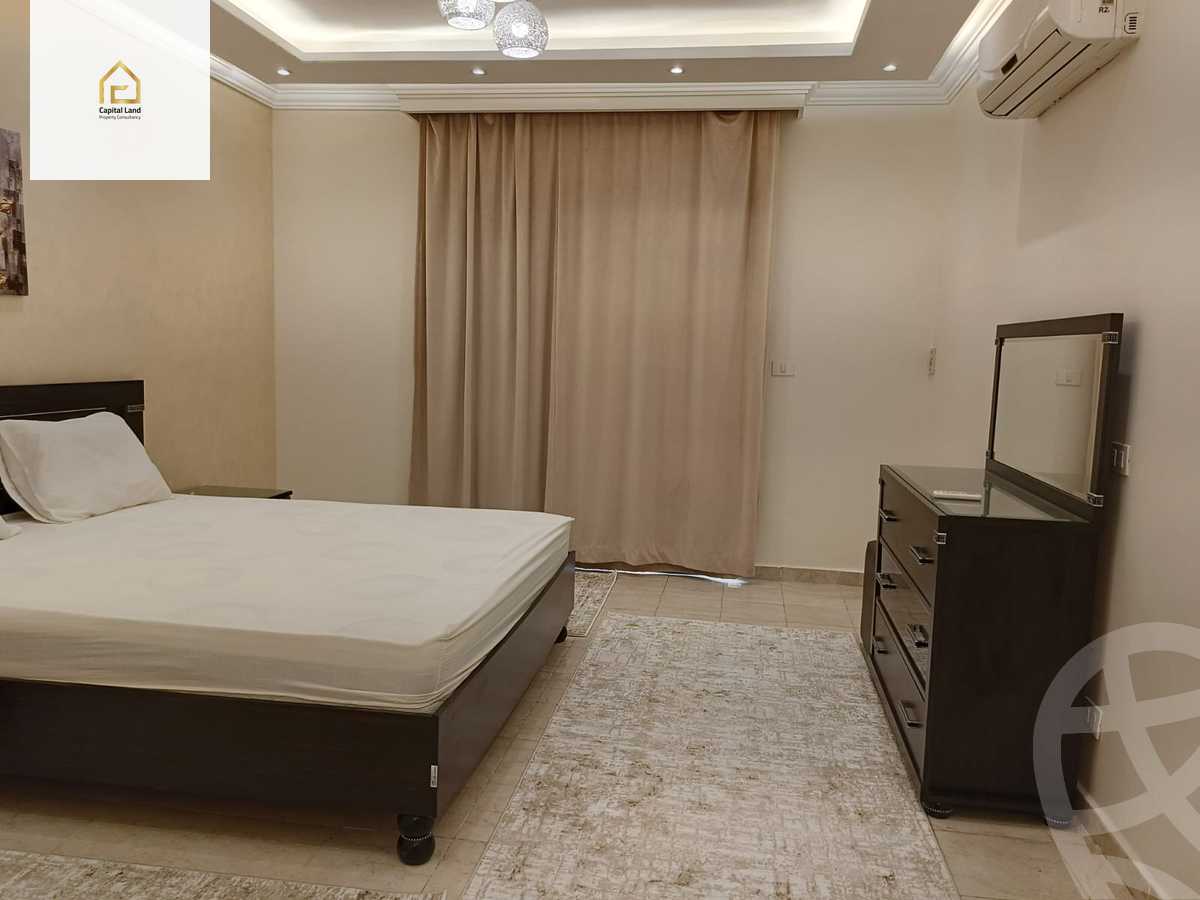 https://aqarmap.com.eg/ar/listing/5764337-for-sale-cairo-new-cairo-lrhb-city-phase-5-talaat-mostafa-st