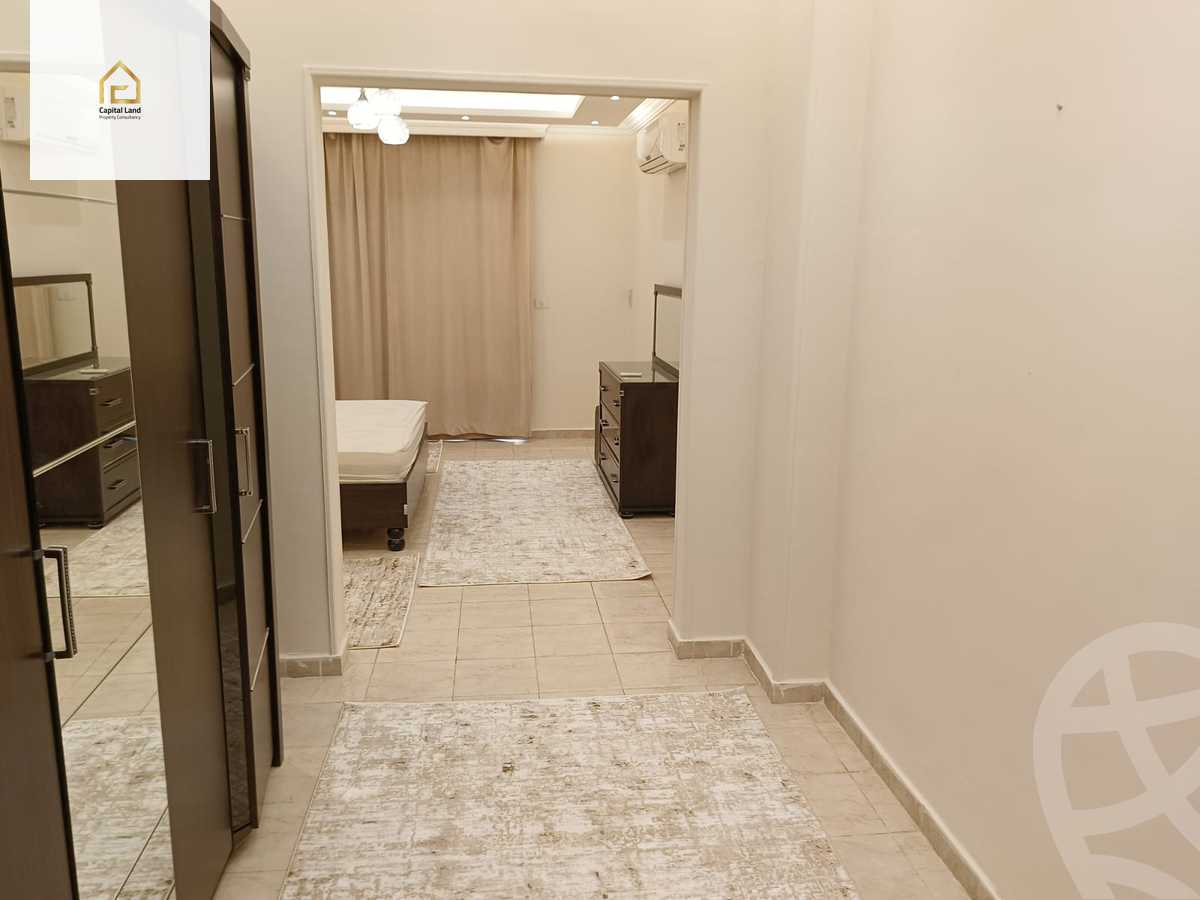 https://aqarmap.com.eg/ar/listing/5764337-for-sale-cairo-new-cairo-lrhb-city-phase-5-talaat-mostafa-st
