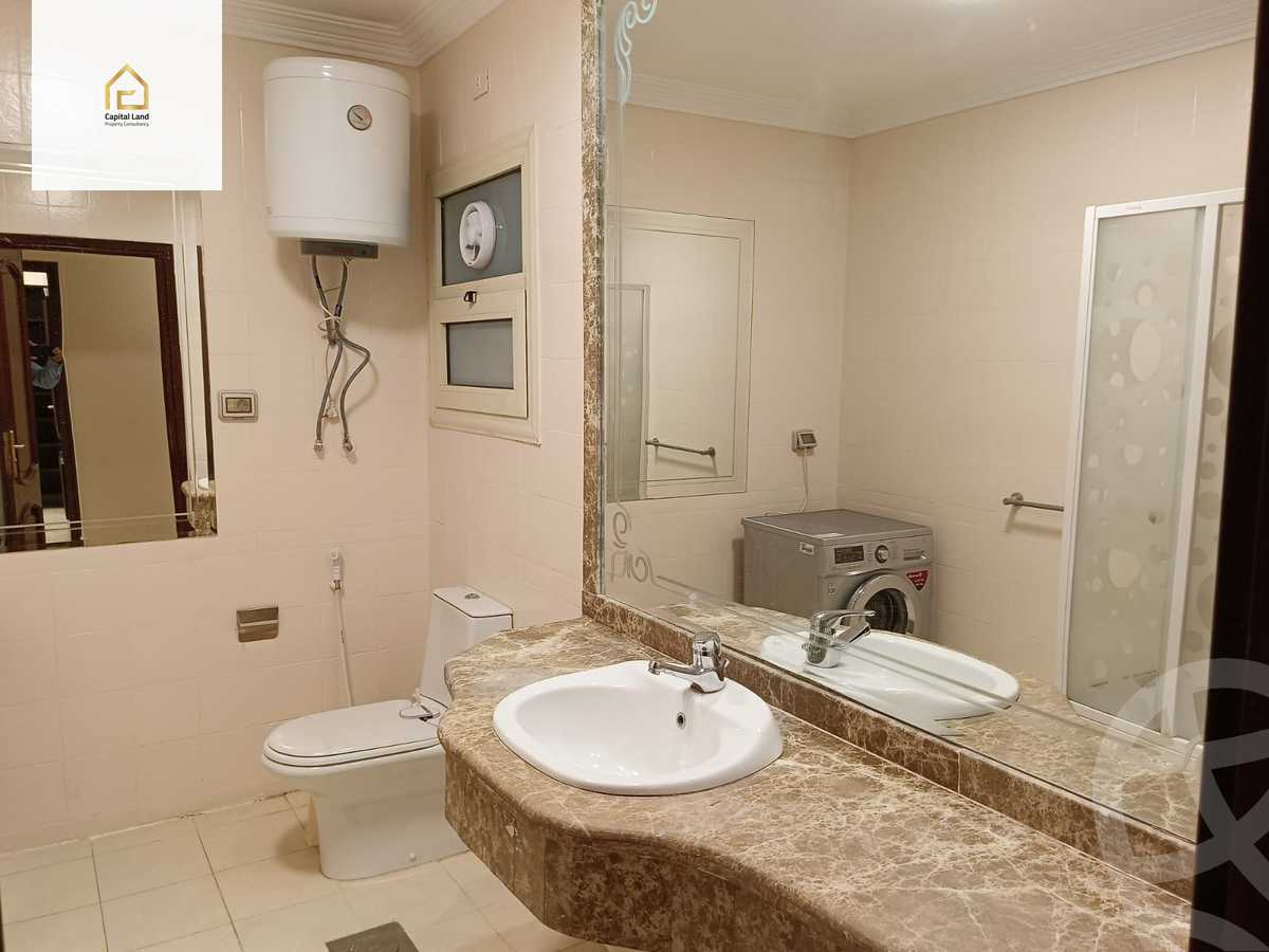 https://aqarmap.com.eg/ar/listing/5764337-for-sale-cairo-new-cairo-lrhb-city-phase-5-talaat-mostafa-st