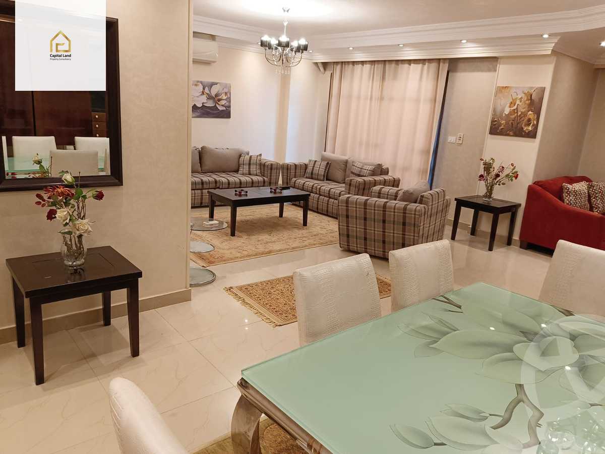 https://aqarmap.com.eg/ar/listing/5764337-for-sale-cairo-new-cairo-lrhb-city-phase-5-talaat-mostafa-st