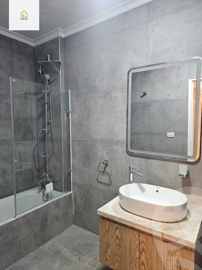 https://aqarmap.com.eg/en/listing/5778937-for-sale-cairo-new-cairo-lrhb-city-phase-5-talaat-mostafa-st