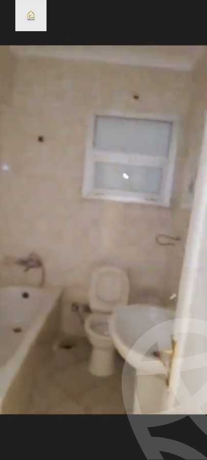 https://aqarmap.com.eg/en/listing/5791269-for-sale-cairo-new-cairo-lrhb-city-mtdd-lrhb-phase-8