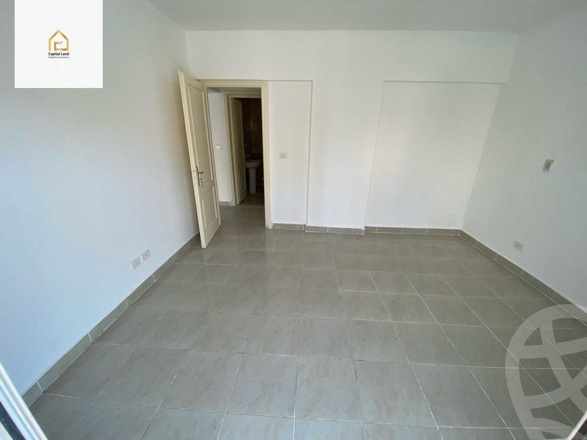 https://aqarmap.com.eg/en/listing/5791876-for-sale-cairo-new-cairo-lrhb-city-mtdd-lrhb-phase-7