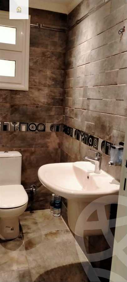 https://aqarmap.com.eg/en/listing/5806114-for-rent-cairo-new-cairo-lrhb-city-phase-5-ibn-al-nafees-st