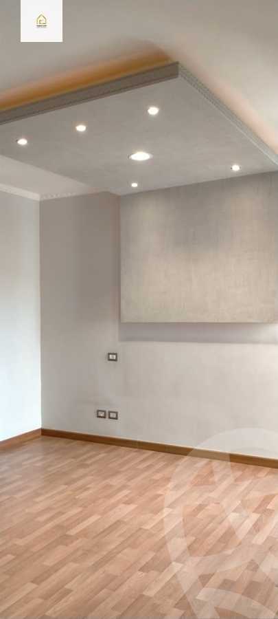 https://aqarmap.com.eg/en/listing/5806114-for-rent-cairo-new-cairo-lrhb-city-phase-5-ibn-al-nafees-st