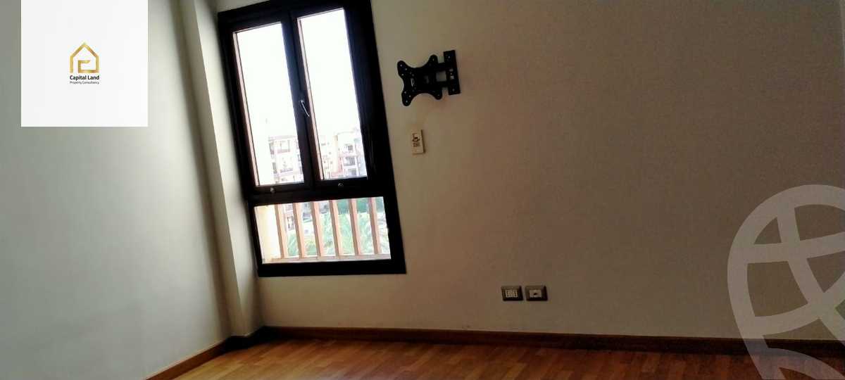 https://aqarmap.com.eg/en/listing/5806114-for-rent-cairo-new-cairo-lrhb-city-phase-5-ibn-al-nafees-st