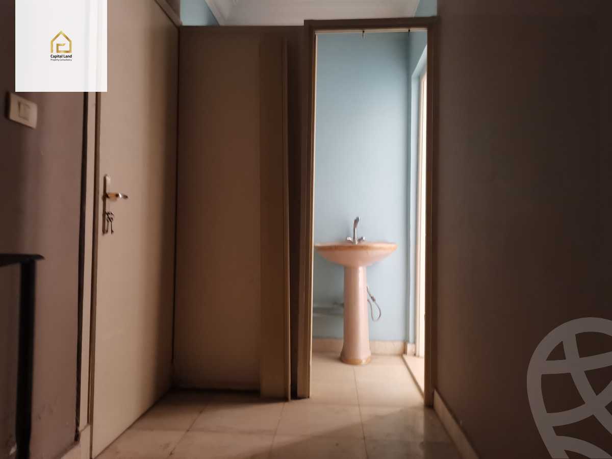 https://aqarmap.com.eg/en/listing/5807826-for-rent-cairo-new-cairo-lrhb-city-phase-3-umm-kolthom-st