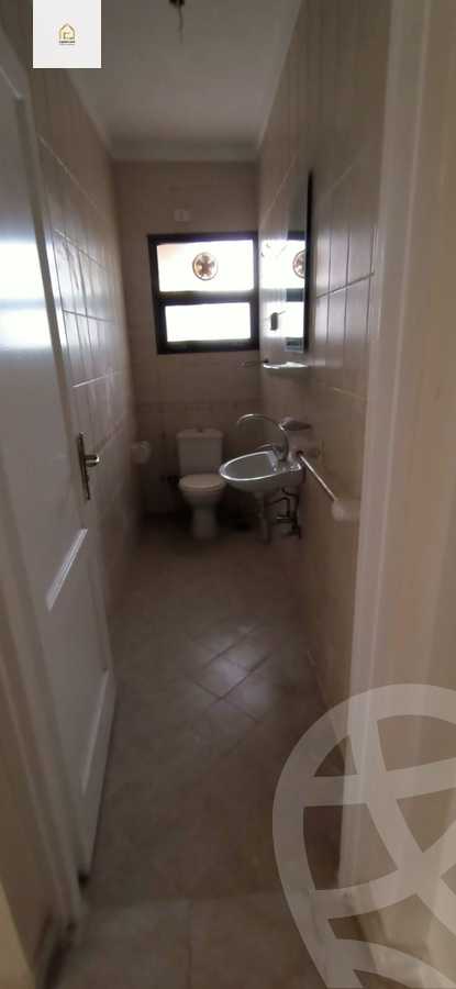 https://aqarmap.com.eg/en/listing/5834549-for-sale-cairo-new-cairo-lrhb-city-phase-5-ibn-al-nafees-st