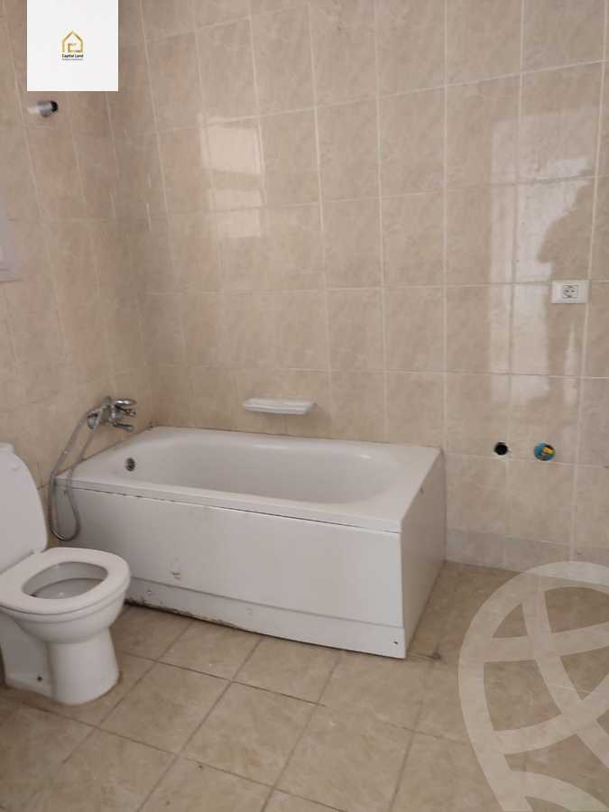 https://aqarmap.com.eg/ar/listing/5835019-for-sale-cairo-new-cairo-madinaty-eleventh-zone-buildings-group-112