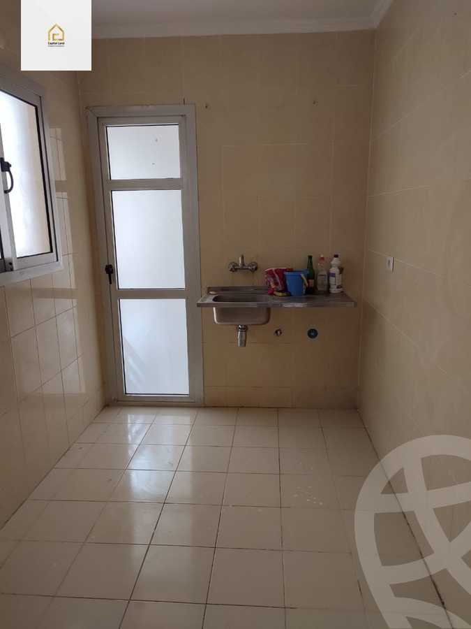 https://aqarmap.com.eg/ar/listing/5835019-for-sale-cairo-new-cairo-madinaty-eleventh-zone-buildings-group-112