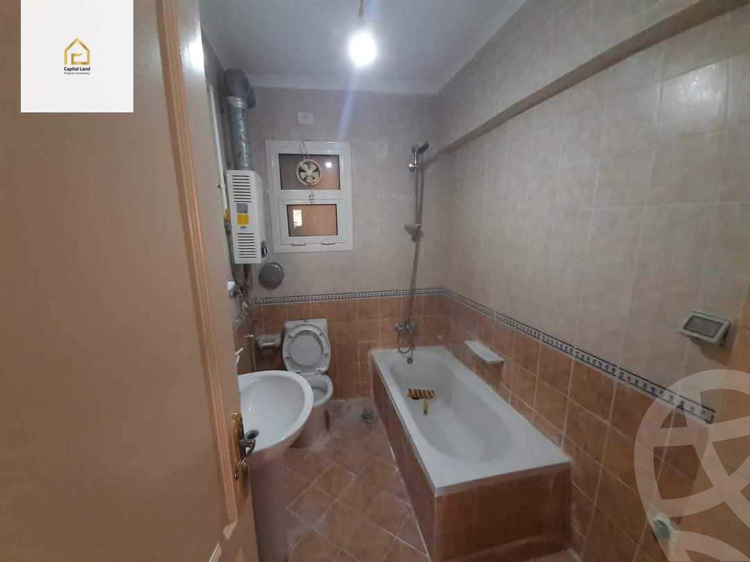https://aqarmap.com.eg/en/listing/5835104-for-rent-cairo-new-cairo-lrhb-city-mtdd-lrhb-phase-8