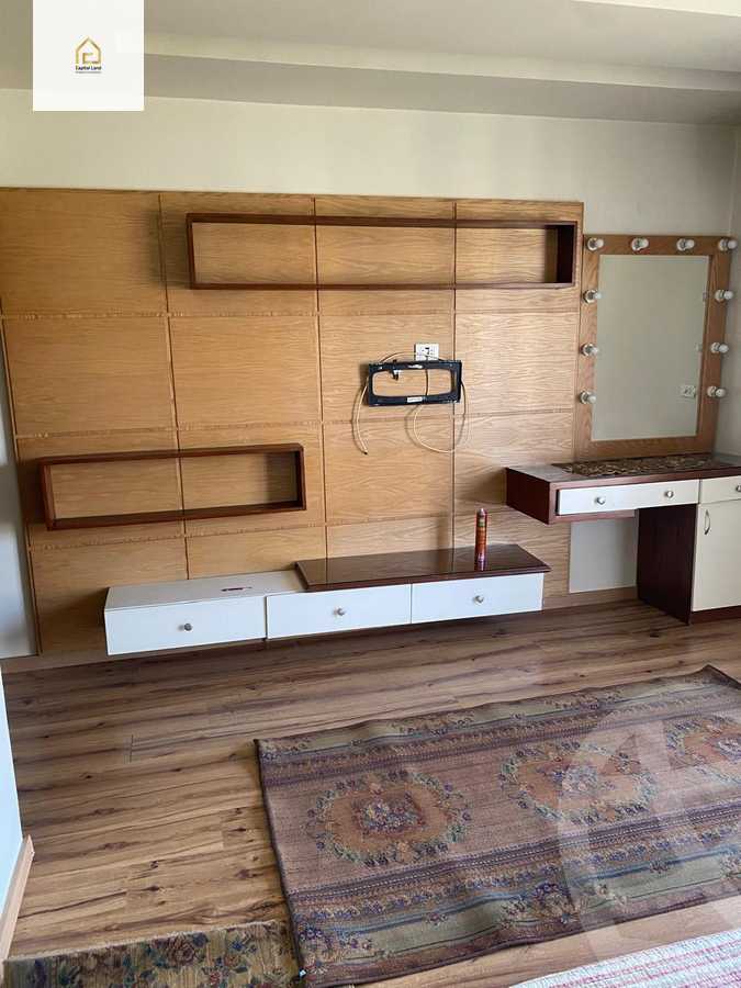 https://aqarmap.com.eg/en/listing/5836656-for-sale-cairo-new-cairo-lrhb-city-mtdd-lrhb-phase-10-farouk-el-baz-st