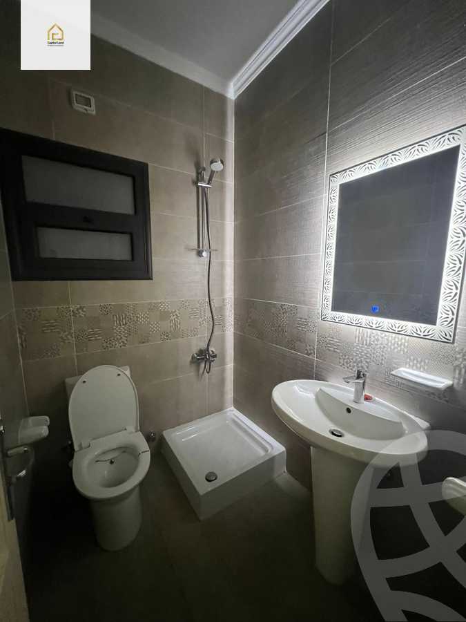 https://aqarmap.com.eg/en/listing/5838660-for-rent-cairo-new-cairo-lrhb-city-phase-4-mostafa-el-nahaas-st