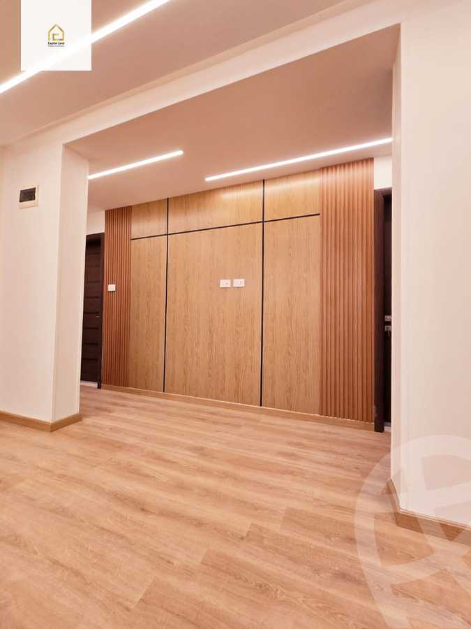 https://aqarmap.com.eg/ar/listing/5839236-for-sale-cairo-new-cairo-madinaty-eleventh-zone-buildings-group-112