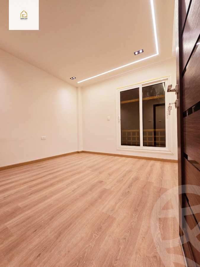 https://aqarmap.com.eg/ar/listing/5839236-for-sale-cairo-new-cairo-madinaty-eleventh-zone-buildings-group-112