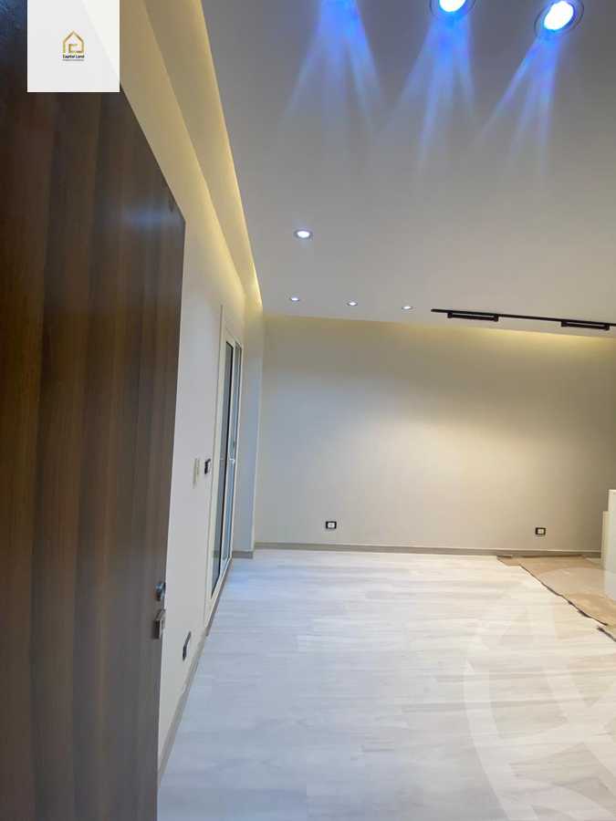 https://aqarmap.com.eg/en/listing/5863358-for-sale-cairo-new-cairo-lrhb-city-phase-4-mostafa-el-nahaas-st