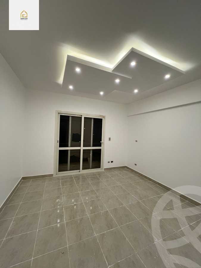 https://aqarmap.com.eg/en/listing/5863481-for-sale-cairo-new-cairo-lrhb-city-mtdd-lrhb-phase-7