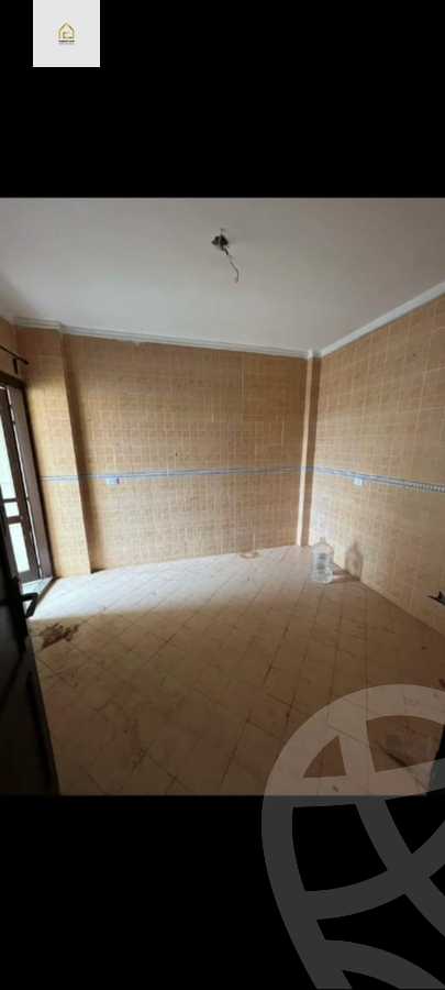 https://aqarmap.com.eg/en/listing/5864951-for-sale-cairo-new-cairo-lrhb-city-phase-5-ibn-al-nafees-st