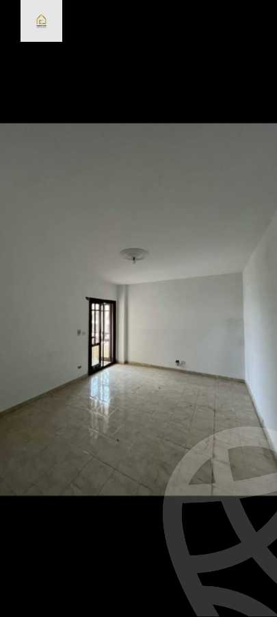 https://aqarmap.com.eg/en/listing/5864951-for-sale-cairo-new-cairo-lrhb-city-phase-5-ibn-al-nafees-st