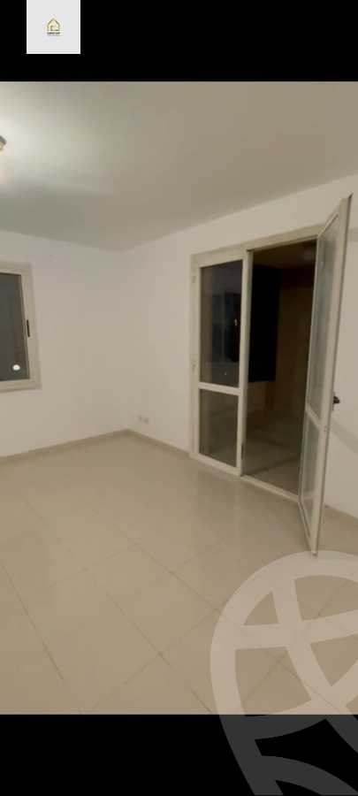 https://aqarmap.com.eg/en/listing/5867232-for-rent-cairo-new-cairo-lrhb-city-phase-4-mostafa-el-nahaas-st