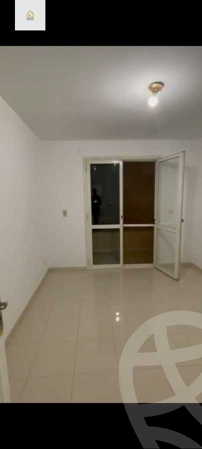 https://aqarmap.com.eg/en/listing/5867232-for-rent-cairo-new-cairo-lrhb-city-phase-4-mostafa-el-nahaas-st