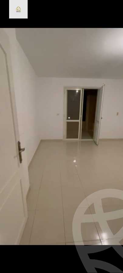 https://aqarmap.com.eg/en/listing/5867232-for-rent-cairo-new-cairo-lrhb-city-phase-4-mostafa-el-nahaas-st
