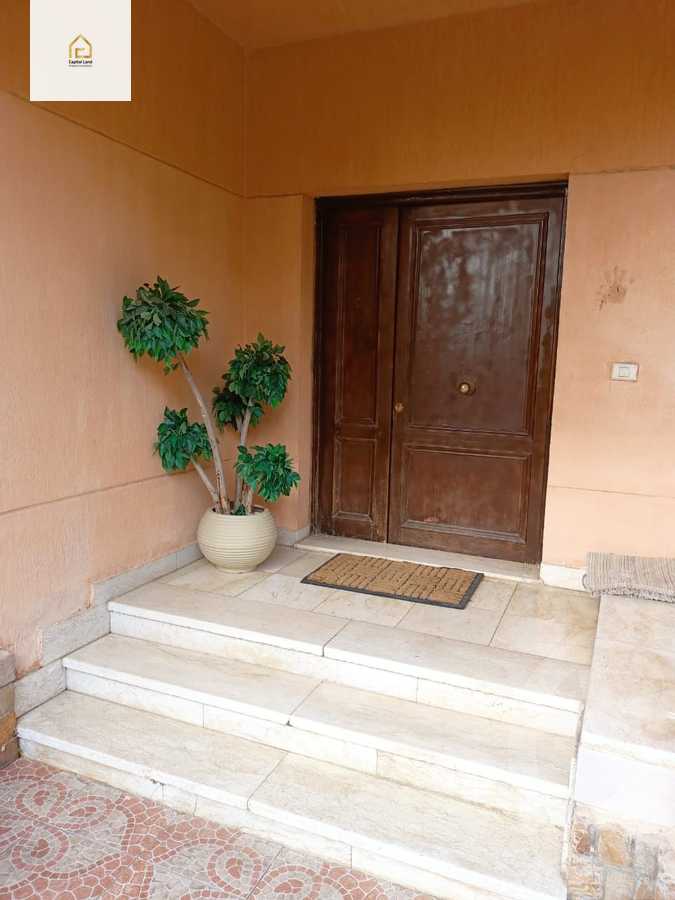 https://aqarmap.com.eg/en/listing/5868322-for-sale-cairo-new-cairo-lrhb-city-phase-1-ahmed-rami-st