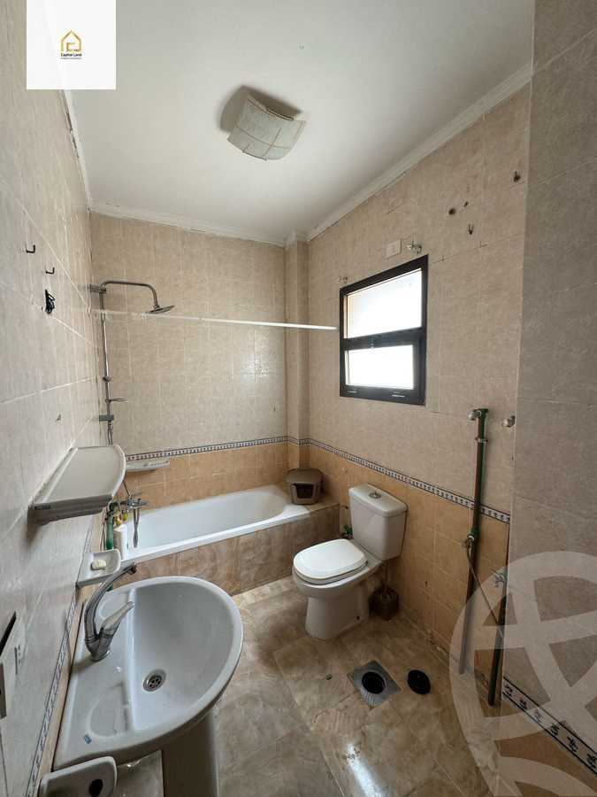 https://aqarmap.com.eg/en/listing/5870489-for-sale-cairo-new-cairo-lrhb-city-phase-5-talaat-mostafa-st