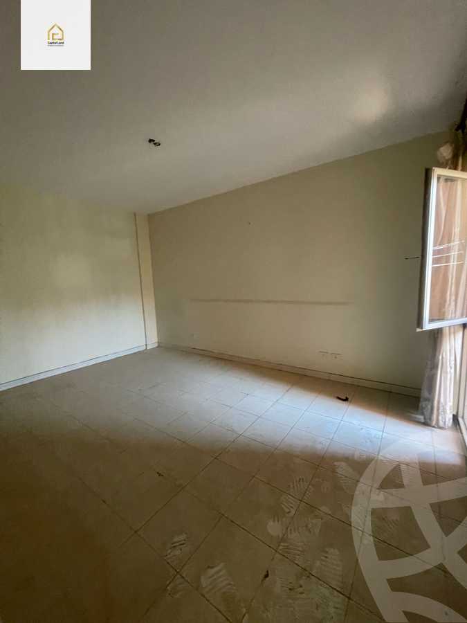 https://aqarmap.com.eg/en/listing/5870505-for-sale-cairo-new-cairo-lrhb-city-phase-4-mohammed-farid-st