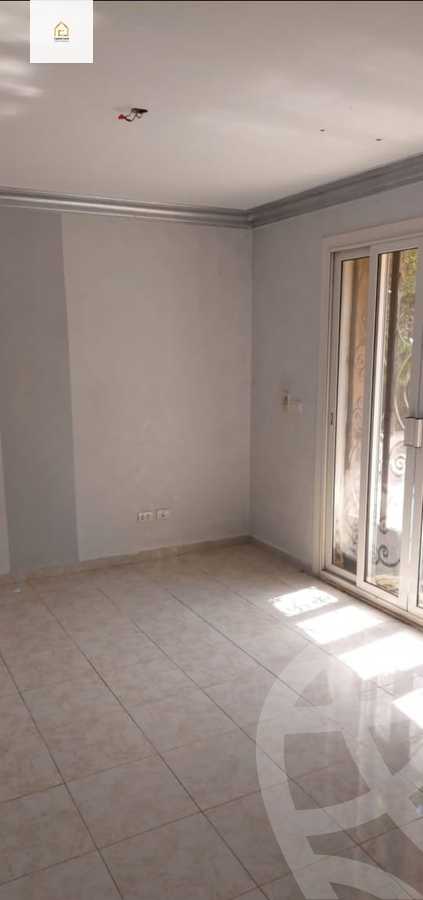 https://aqarmap.com.eg/en/listing/5871248-for-sale-cairo-new-cairo-lrhb-city-phase-4-mohammed-farid-st