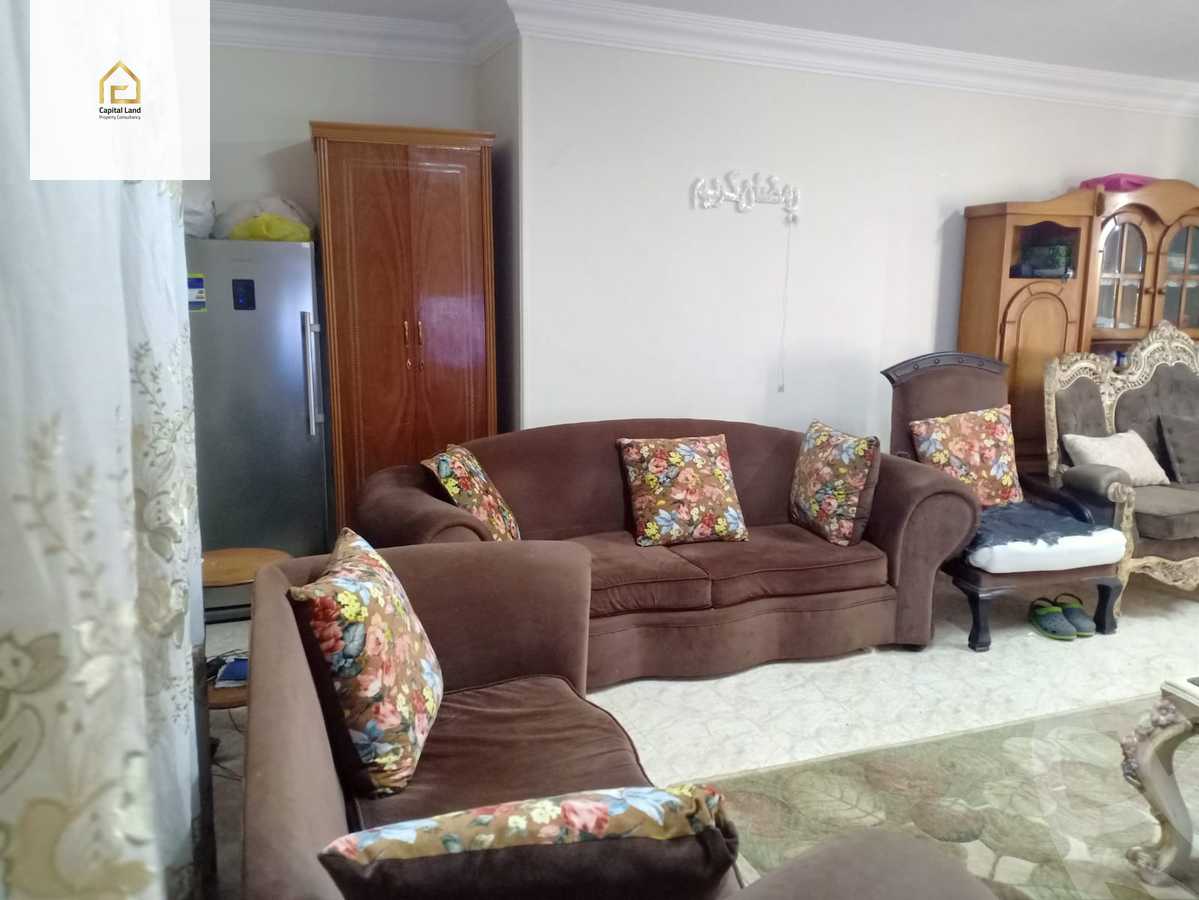 https://aqarmap.com.eg/en/listing/5872101-for-sale-cairo-new-cairo-lrhb-city-phase-4-mohammed-farid-st