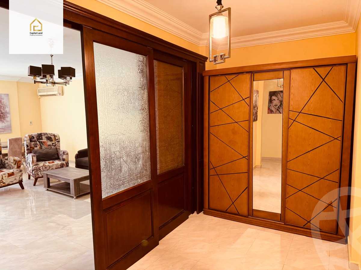 https://aqarmap.com.eg/en/listing/5873405-for-rent-cairo-new-cairo-lrhb-city-phase-4-mohammed-farid-st