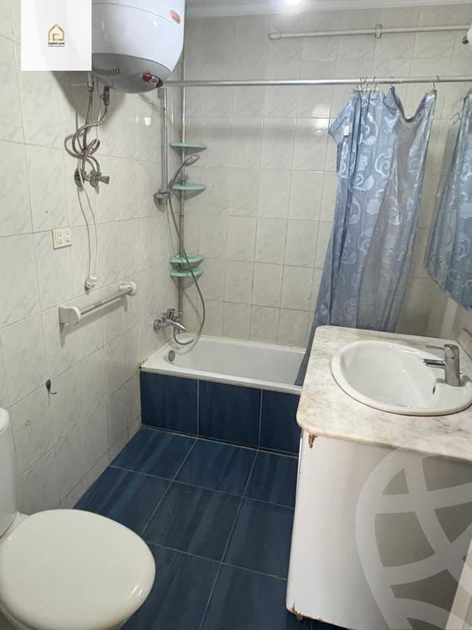 https://aqarmap.com.eg/ar/listing/5877923-for-rent-cairo-new-cairo-lrhb-city-phase-1-ahmed-rami-st