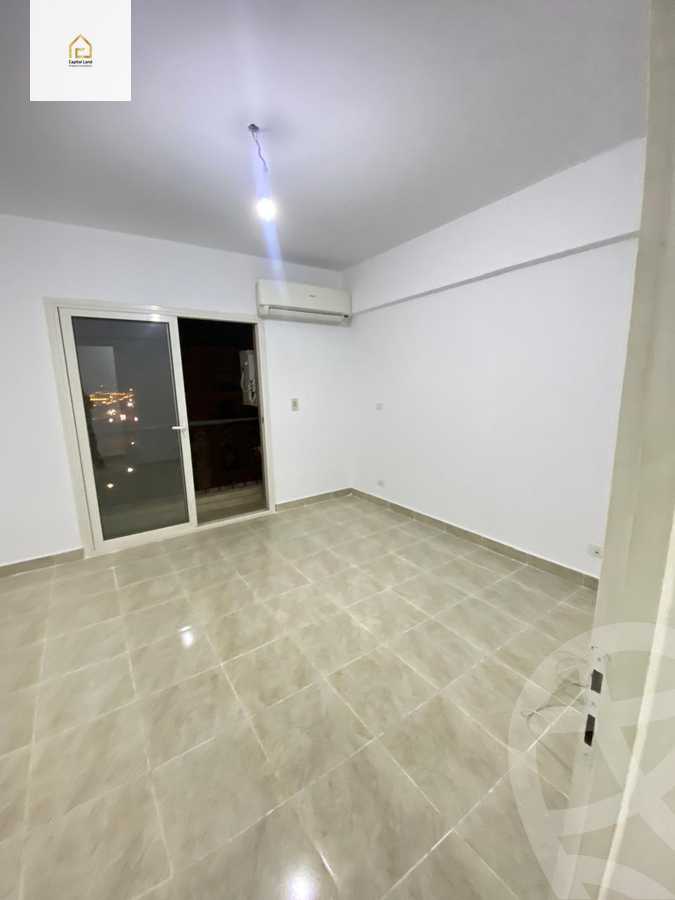 https://aqarmap.com.eg/en/listing/5879790-for-rent-cairo-new-cairo-lrhb-city-mtdd-lrhb-phase-8