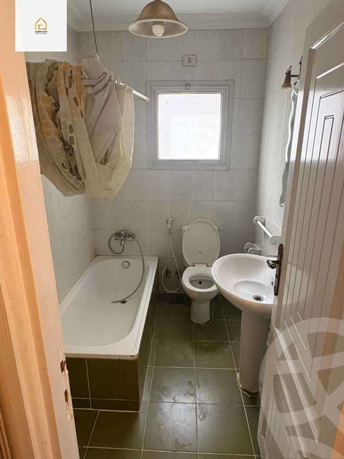 https://aqarmap.com.eg/en/listing/5881803-for-rent-cairo-new-cairo-lrhb-city-phase-1-ahmed-rami-st