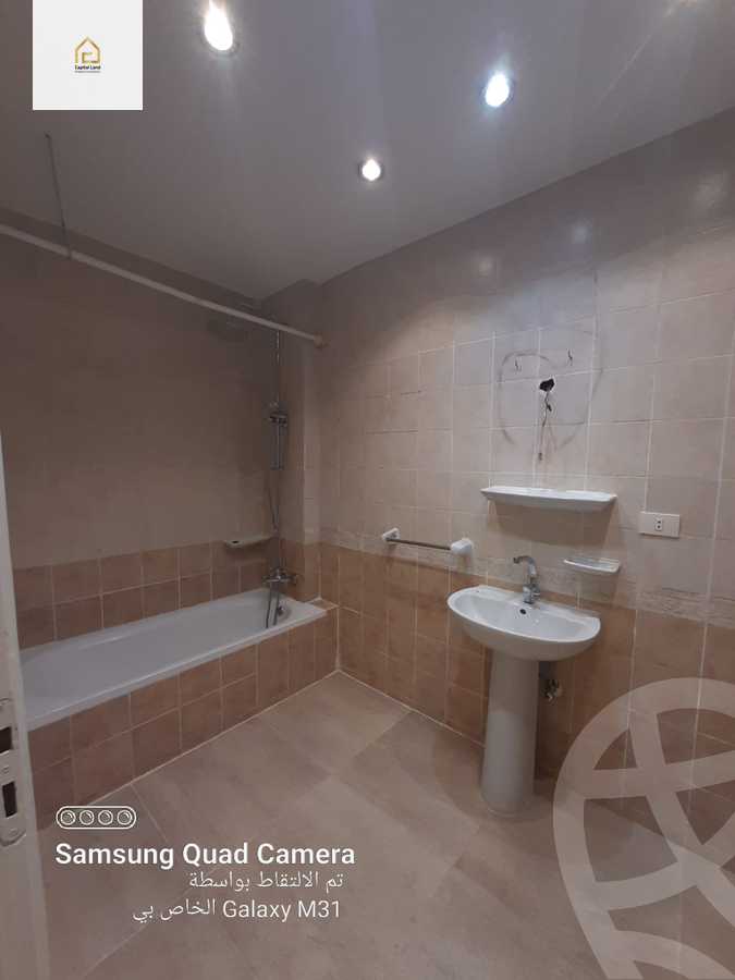 https://aqarmap.com.eg/en/listing/5882446-for-sale-cairo-new-cairo-lrhb-city-phase-5-ibn-al-nafees-st