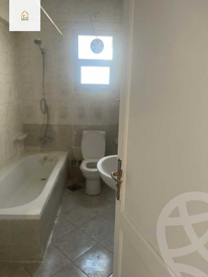 https://aqarmap.com.eg/en/listing/5882743-for-sale-cairo-new-cairo-lrhb-city-mtdd-lrhb-phase-8